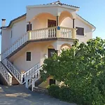 Appartamento Nikica Mit Blick Auf By Interhome *